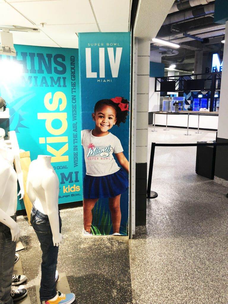 Printing And Graphics Murals And Signs - Miami Dolphins Merch Store (21)