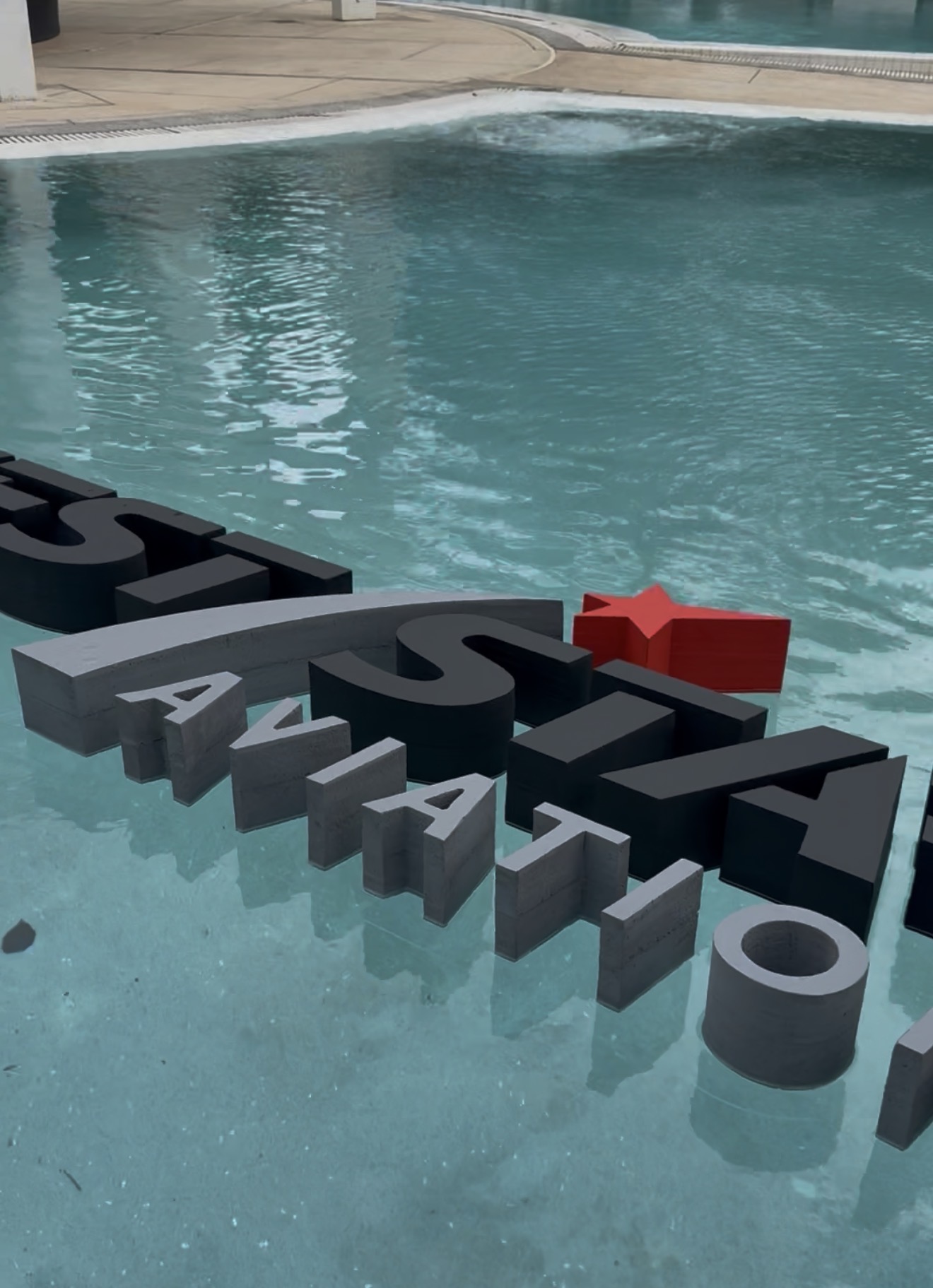 Custom Floating Pool Letters Img 8157